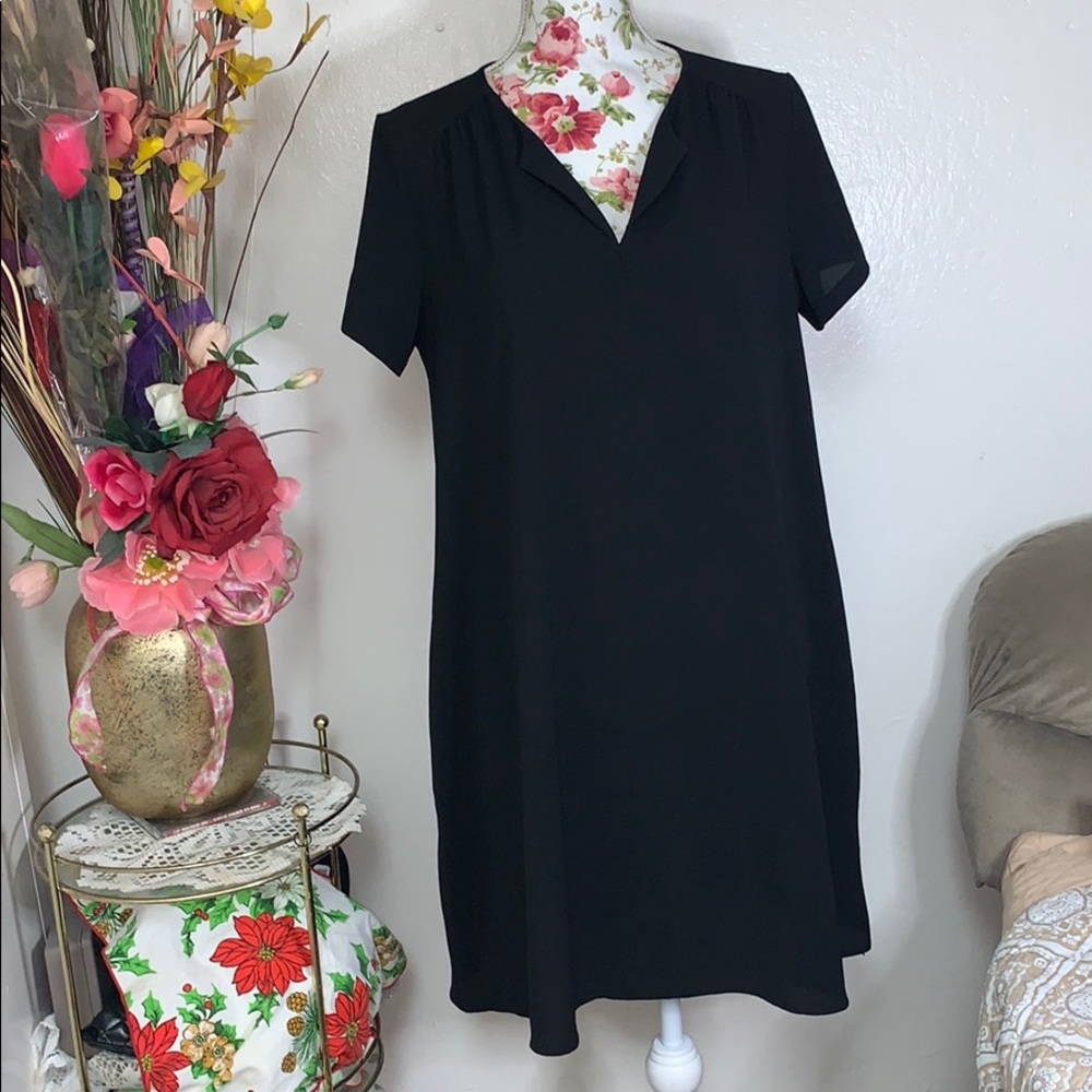 Lush black short sleeves dress 👗